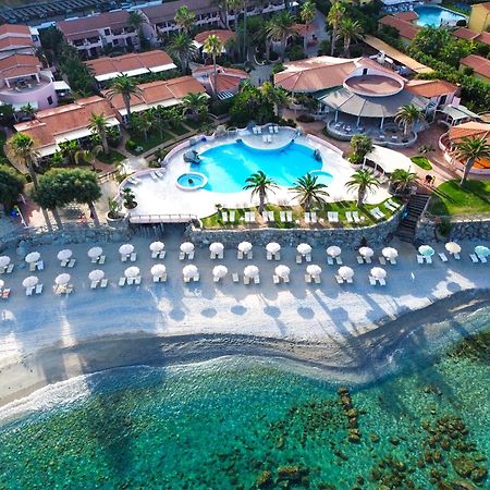 Hotel Villaggio Cala Di Volpe Capo Vaticano Exterior photo